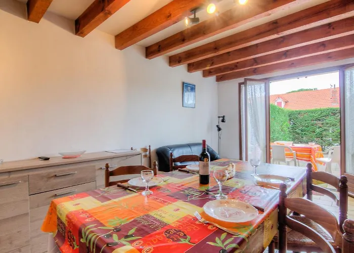 Casa vacanze Sicard-3 By Interhome